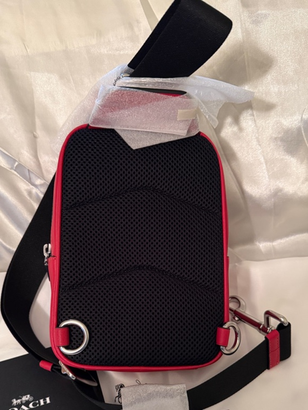 ♥️Coach NWT True Red Leather Racer Sling Pack with Silver Hardware - Picture 5 of 9
